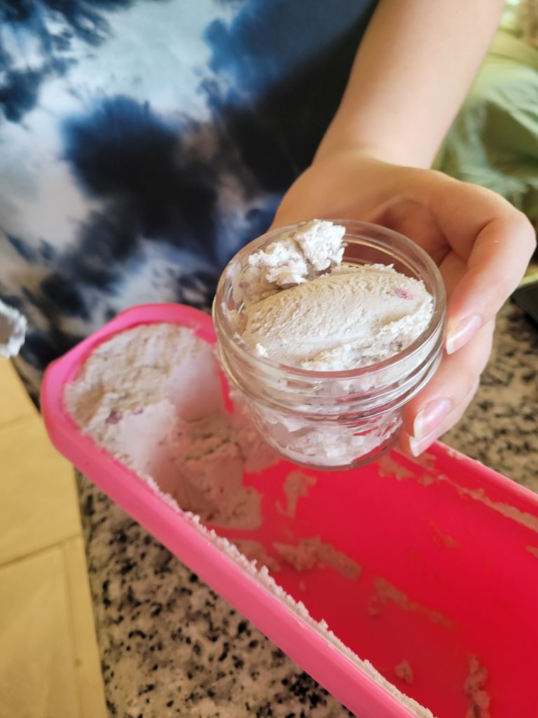 Donut Peach Ice  Cream