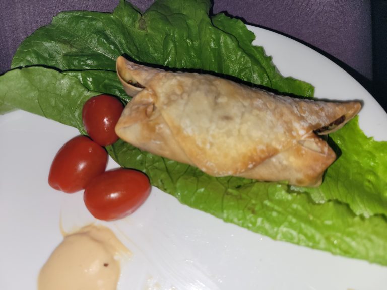 Baked Cheeseburger Eggrolls